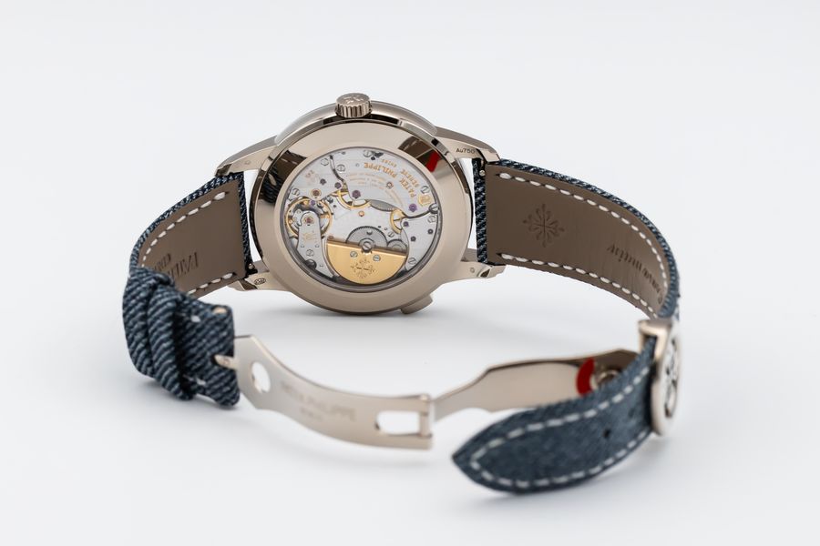 Patek Philippe Complications 5330G-001